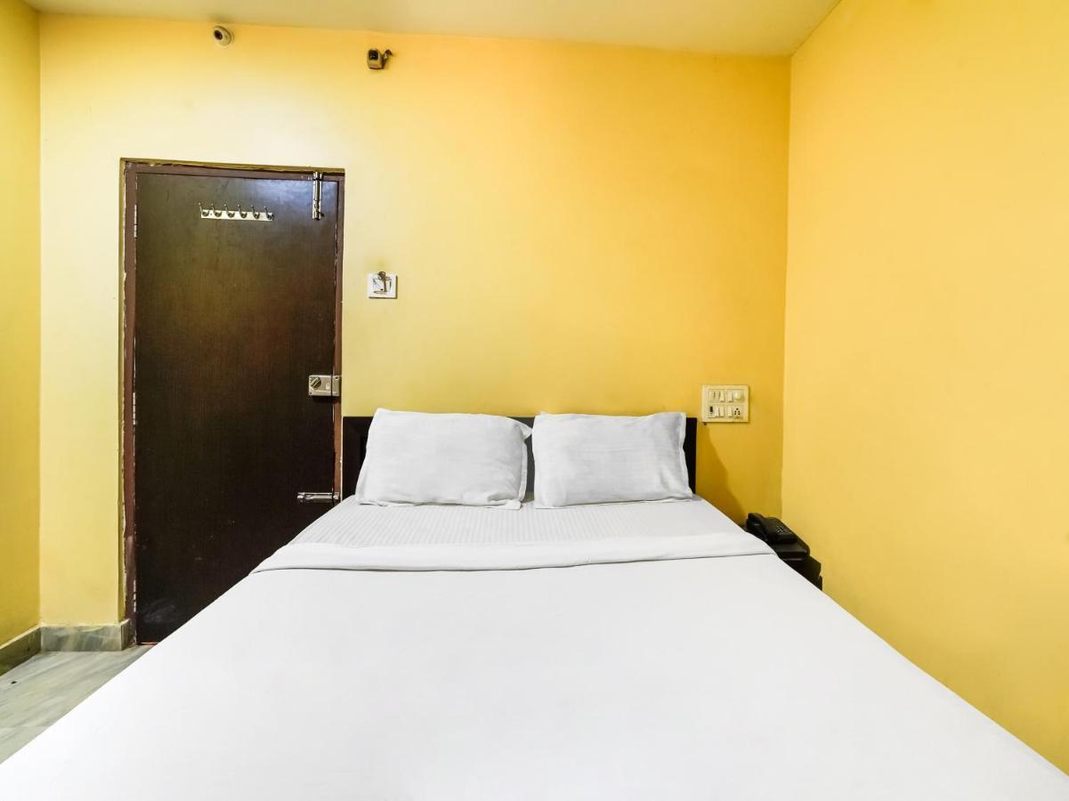 Oyo 84039 Tirumala Grand Rājahmundry 外观 照片
