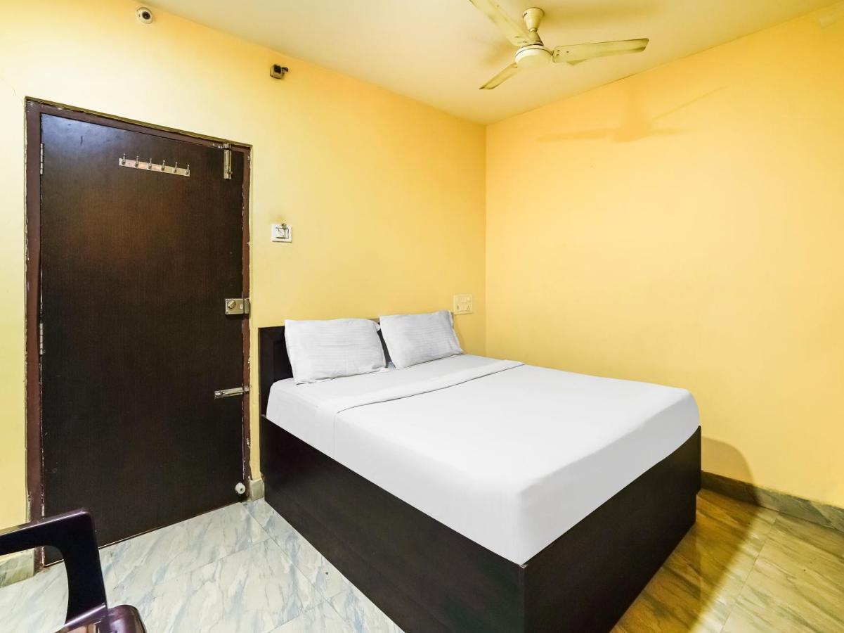 Oyo 84039 Tirumala Grand Rājahmundry 外观 照片
