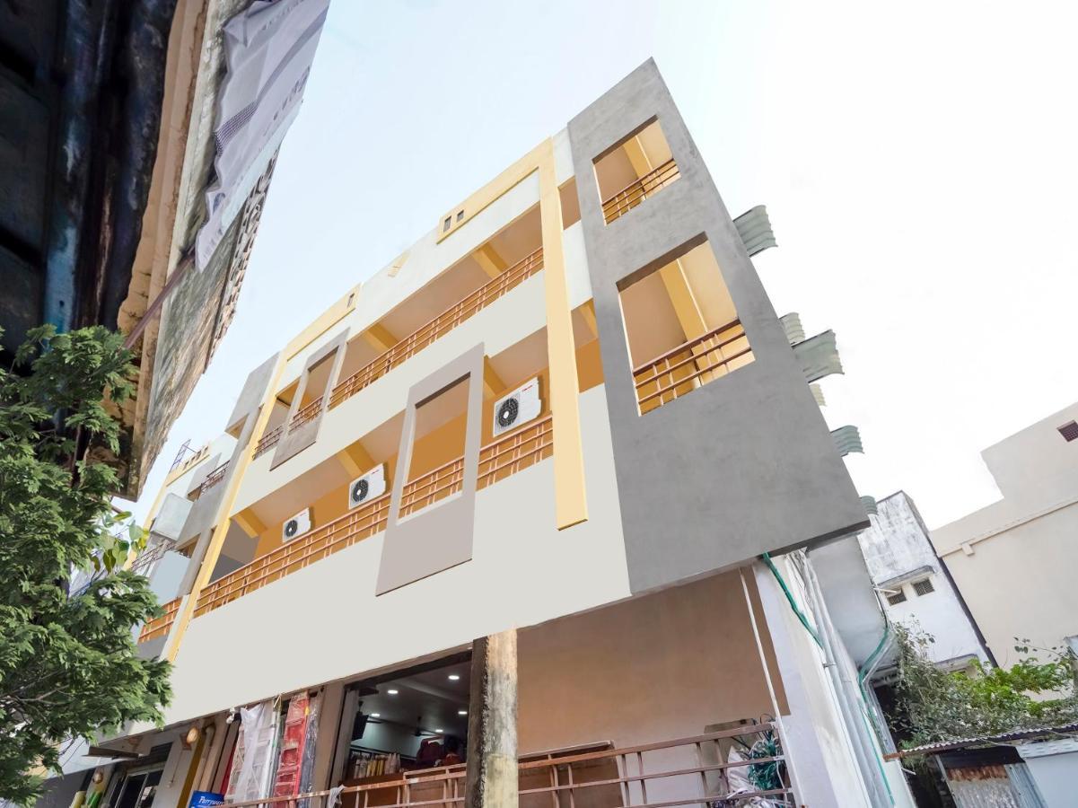 Oyo 84039 Tirumala Grand Rājahmundry 外观 照片