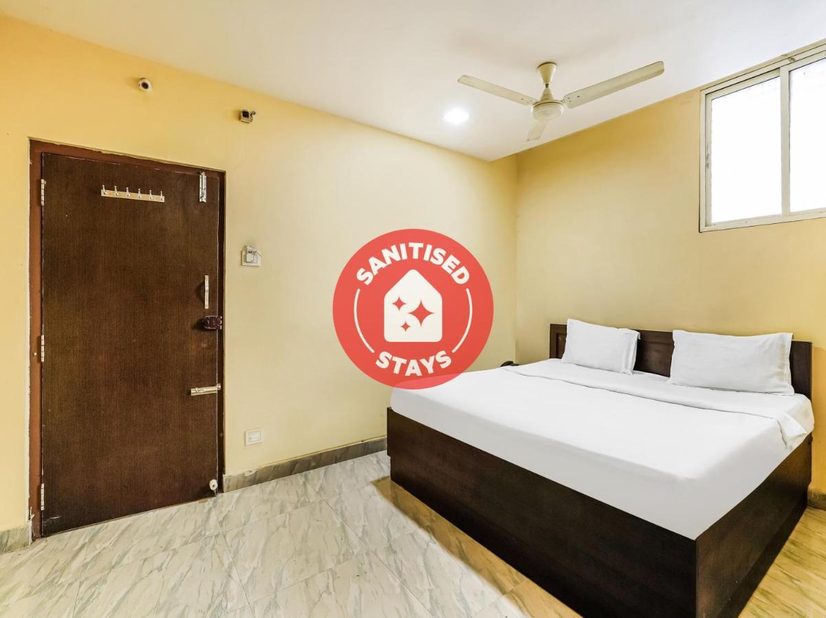 Oyo 84039 Tirumala Grand Rājahmundry 外观 照片