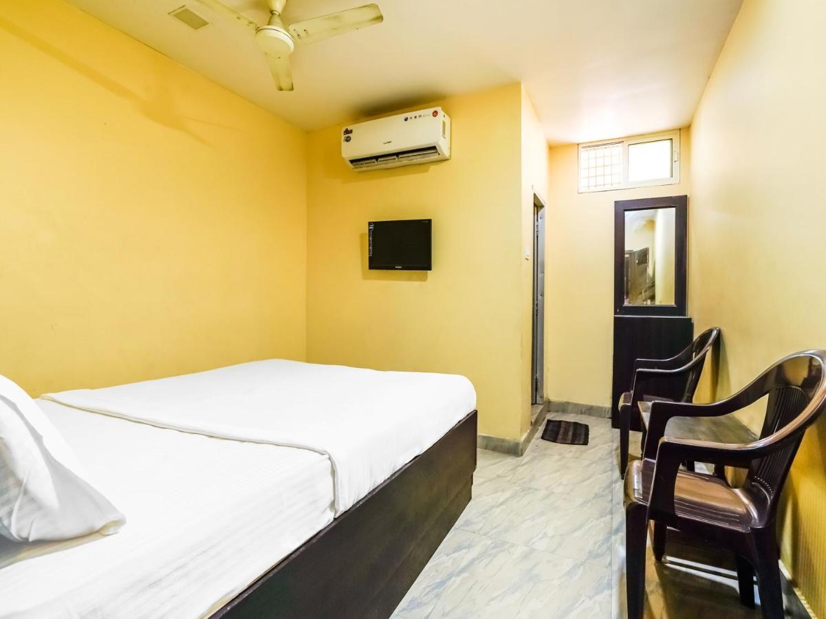 Oyo 84039 Tirumala Grand Rājahmundry 外观 照片